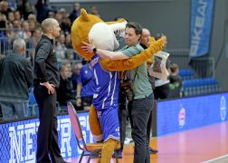 Medipolis SC Jena Fraport Skyliners Frankfurt 14